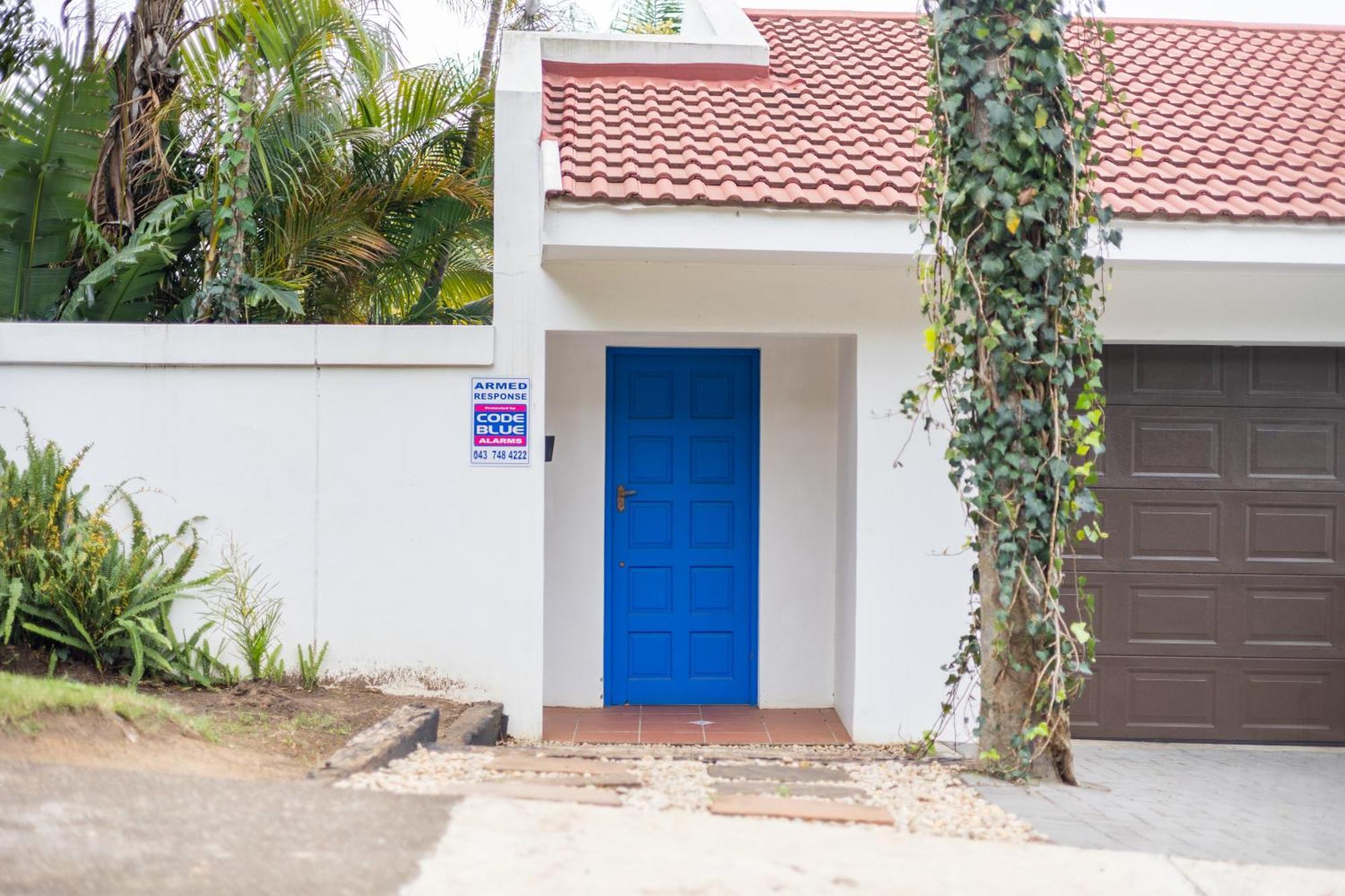 The Blue Door B&B East London Εξωτερικό φωτογραφία